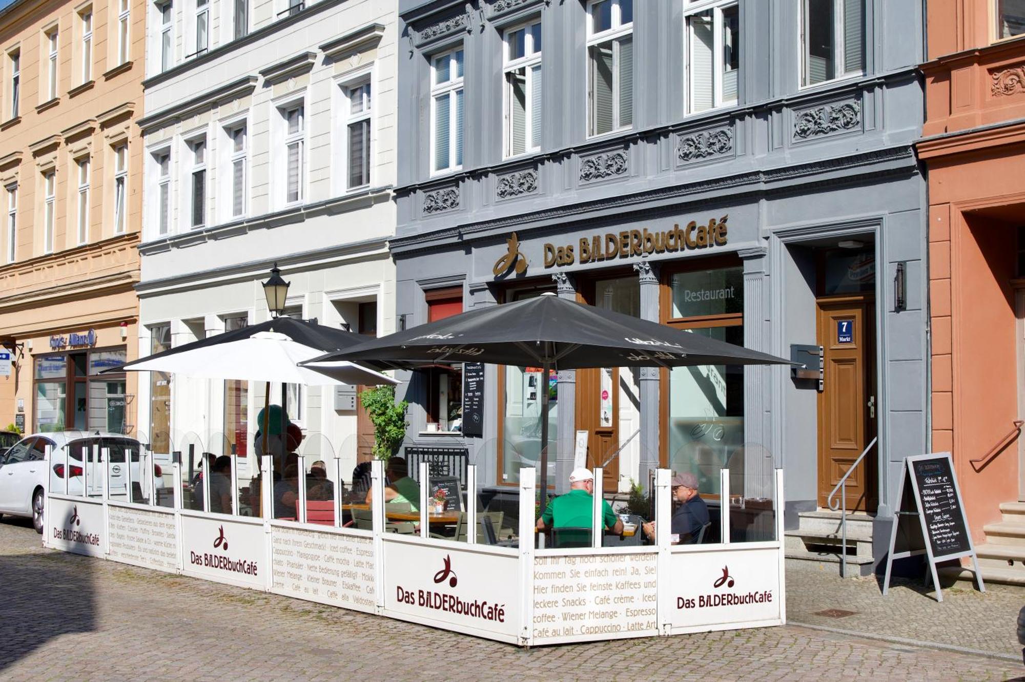 Bilderbuchcafe - Pension Markt 7 Havelberg Buitenkant foto
